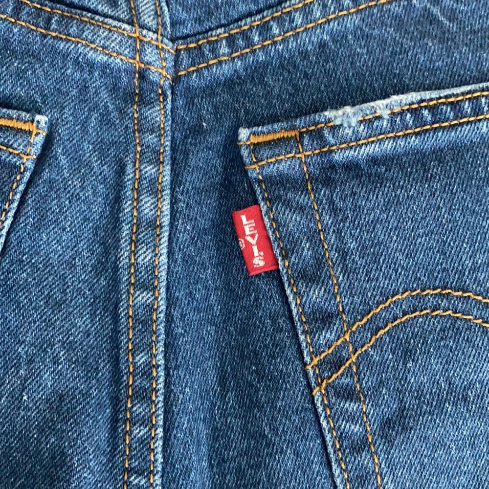 Levi’s ribcage shorts ☀️ - Picture 4 of 7